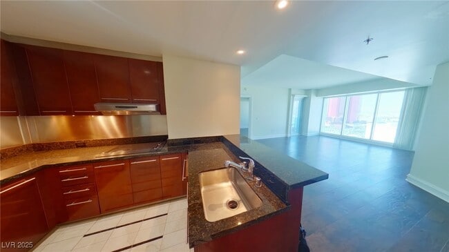 Foto del edificio - 2700 S Las Vegas Blvd