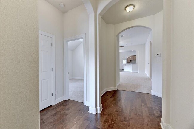 Building Photo - 13320 Larrys Ln