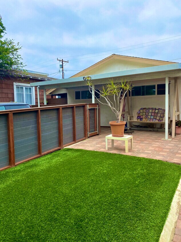Outdoor Space - 661 Navy St