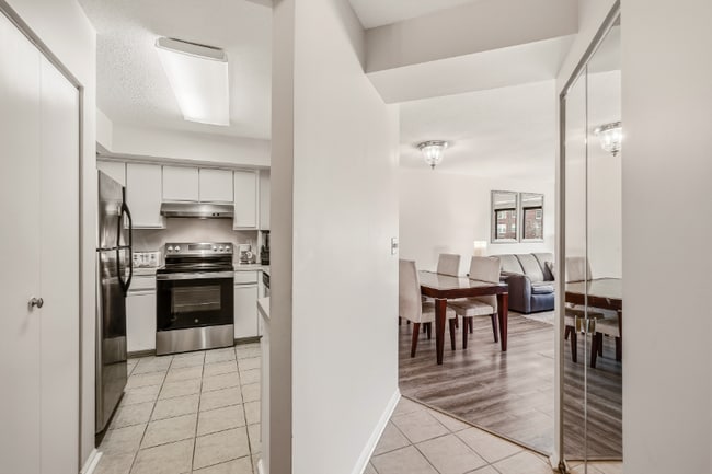 Foto del edificio - 2100 Langston Blvd.