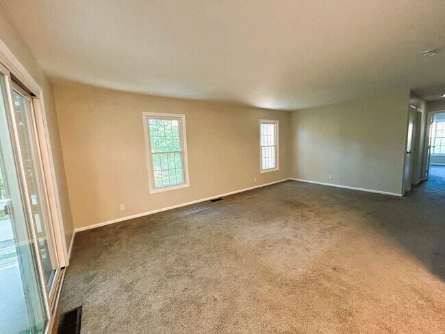 Foto del edificio - 16605 Chateau Ave