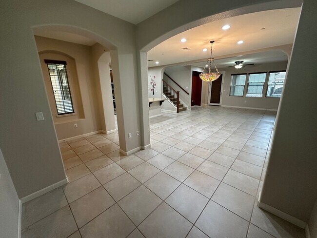 Building Photo - Beautiful 3 Bedroom, 2.5 Bath Mountain House Home