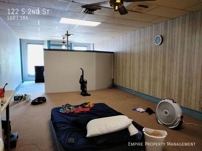 Building Photo - 1 Bedroom / 1 Bathroom Apartment in Lehigh...