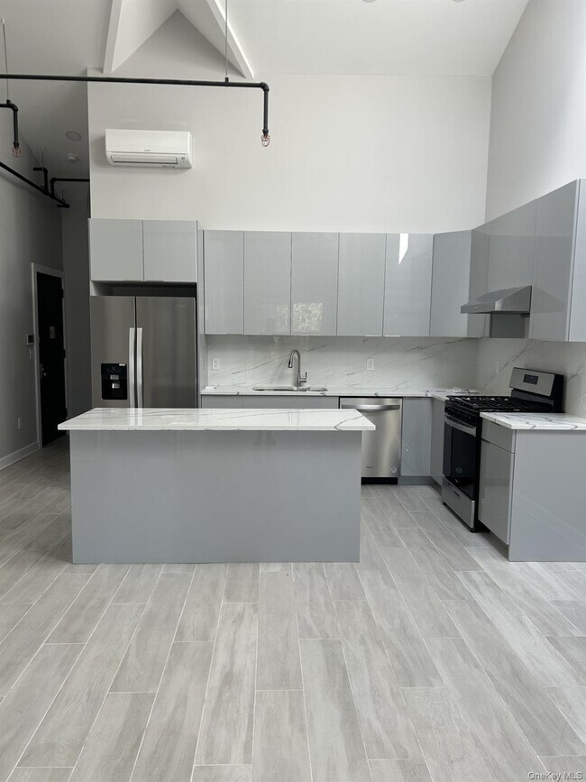 Foto del edificio - 144-41 78th Ave