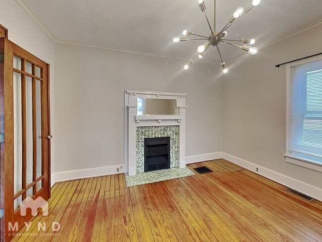 Building Photo - 215 Wilson Ave