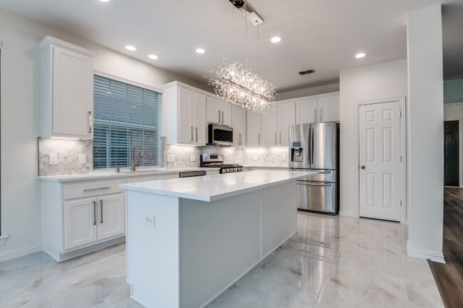 Foto del edificio - 7814 Wilmington Dr