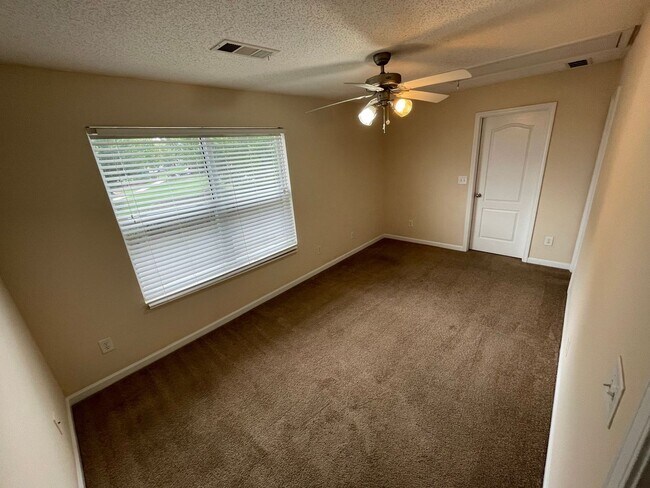 Foto del edificio - BRIDGEWATER HOME! PRE-LEASING FOR AUGUST 2026!