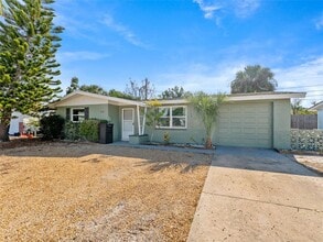 Building Photo - 4848 Picture Ave