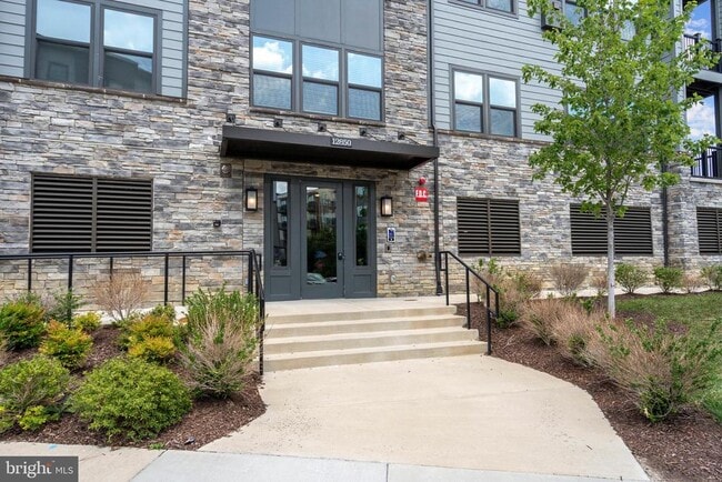 Building Photo - 12850 Mosaic Pk Wy