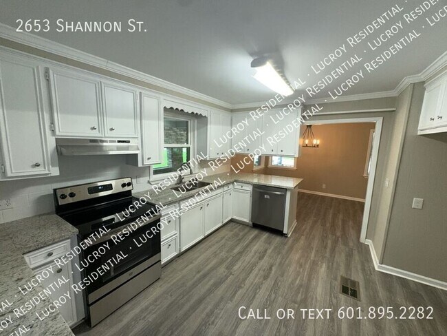 Foto del edificio - 2653 Shannon St