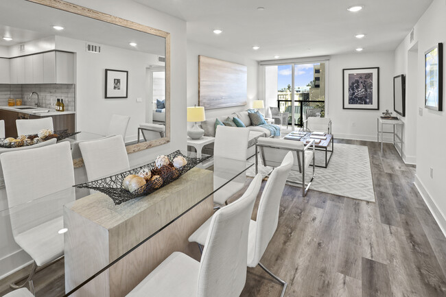 Plano de planta - PREMIER ROBERTSON AT BEVERLY HILLS