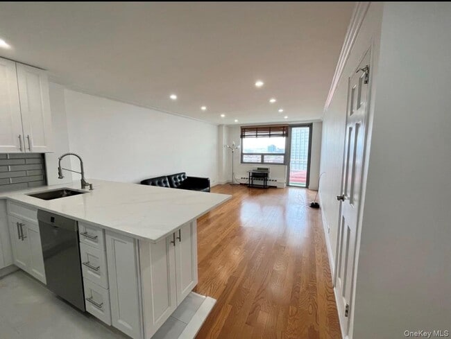 Foto del edificio - 61 E 25th St