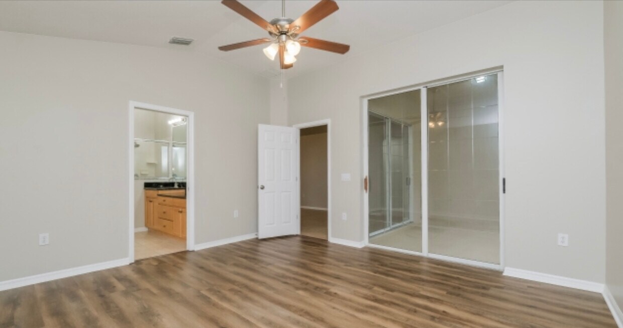 Building Photo - 10107 Arbor Run Dr