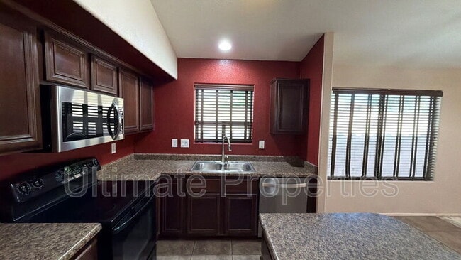 Building Photo - 9856 W Salter Dr