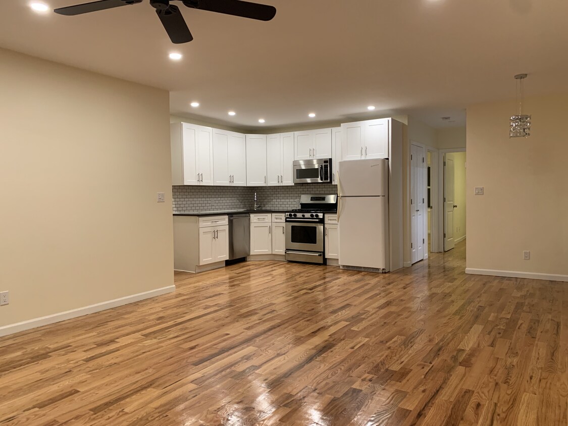 56 Taft Ave Unit 2ND FLR, Staten Island, NY 10301 Condo for Rent in Staten Island, NY