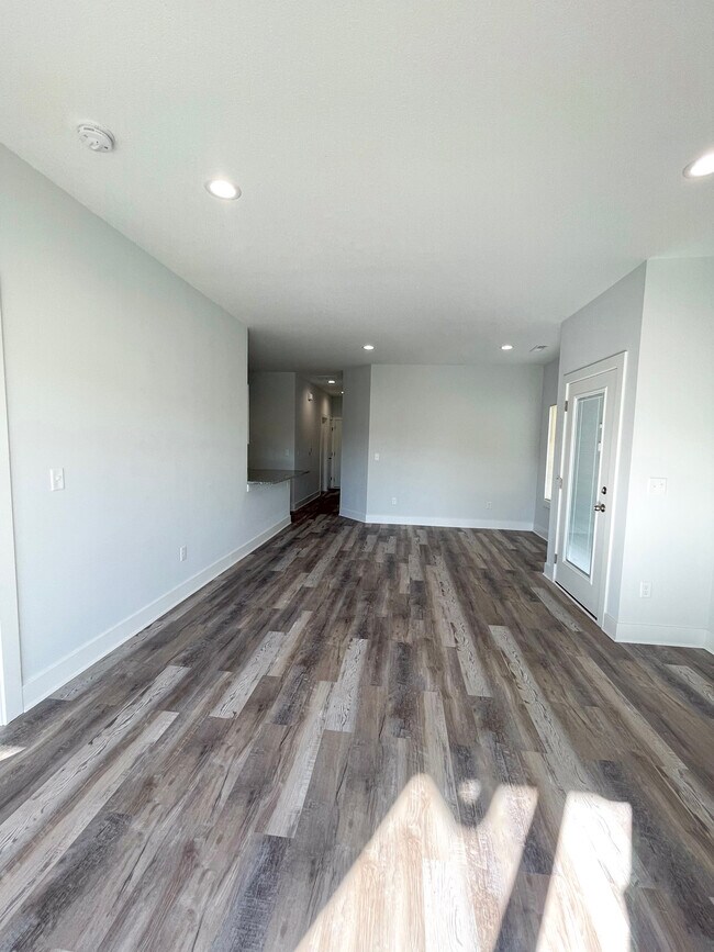 Building Photo - 5351 Nolen