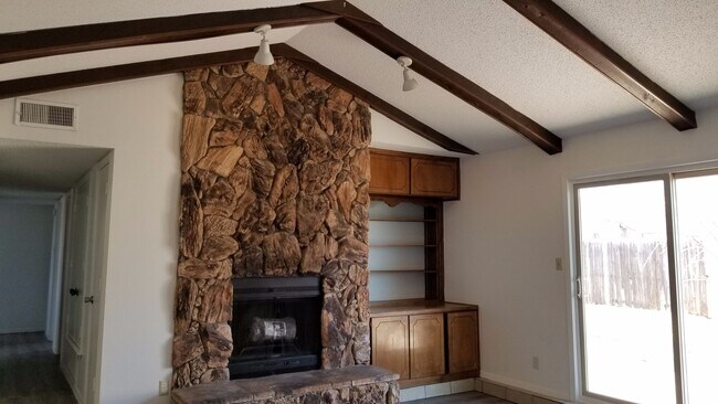 Building Photo - HOME ON QUIET STREET NEAR HOSPITAL