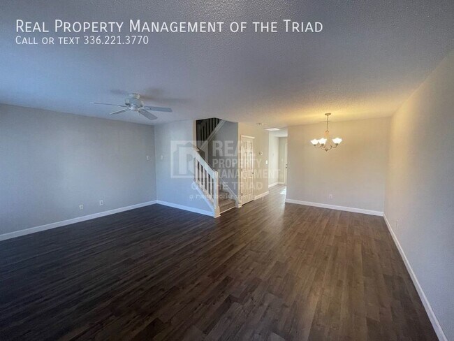 Building Photo - Cozy 3bd/2.5ba Townhome in Rachel's Keep, ...