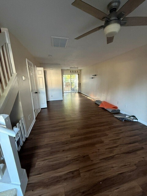 Foto del edificio - 225 Pawley Ave