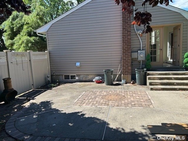 Building Photo - 1417 Hemlock Ave