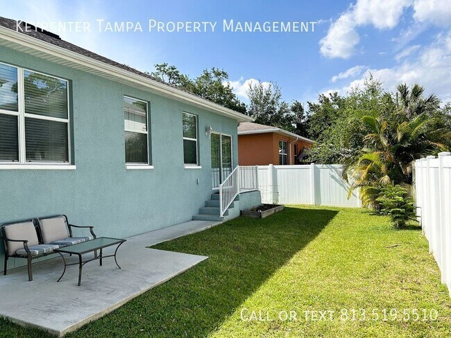 Building Photo - 3b/2b beautiful home! Minutes from Macdill...