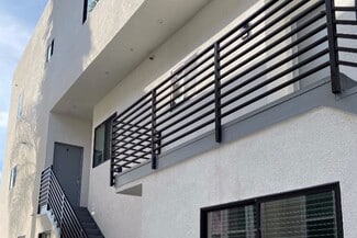 Building Photo - 2826 S Norton Ave