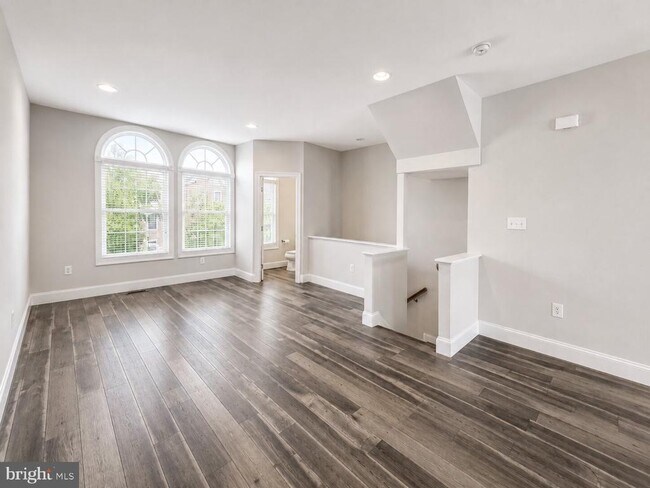 Foto del edificio - 44685 Collingdale Terrace