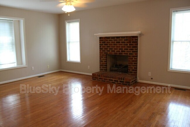 Building Photo - 38 Mill Creek Dr