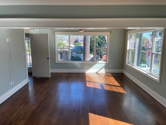 Living Room - 211 Mira Mar Ave
