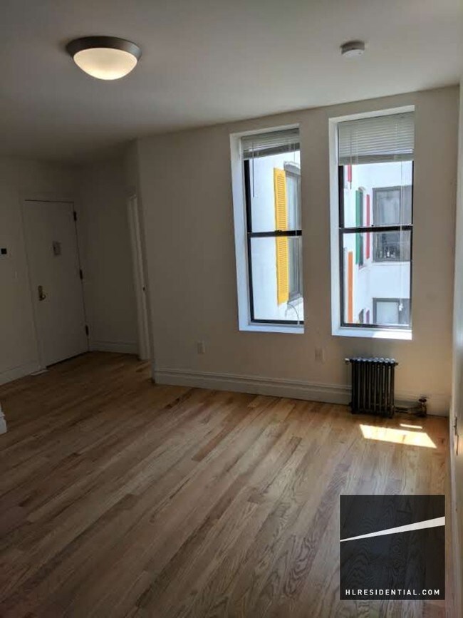 Foto del edificio - 2305 30th Ave