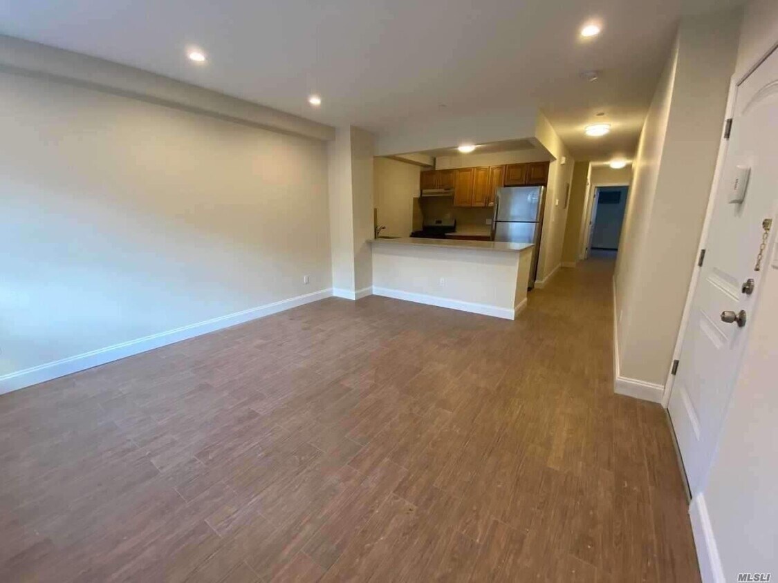 Foto principal - 86-07 Kingston Pl