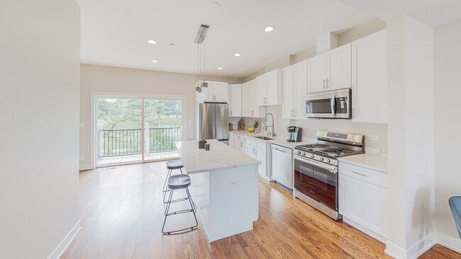Foto del edificio - 516 Highlands Pkwy