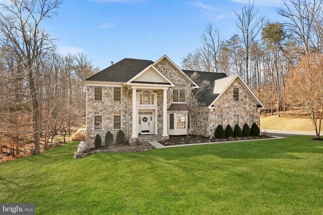 Foto del edificio - 8138 Rondelay Ln