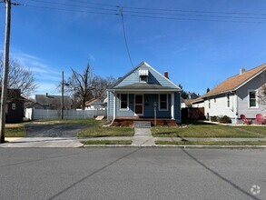 Building Photo - 317 S Wilson St