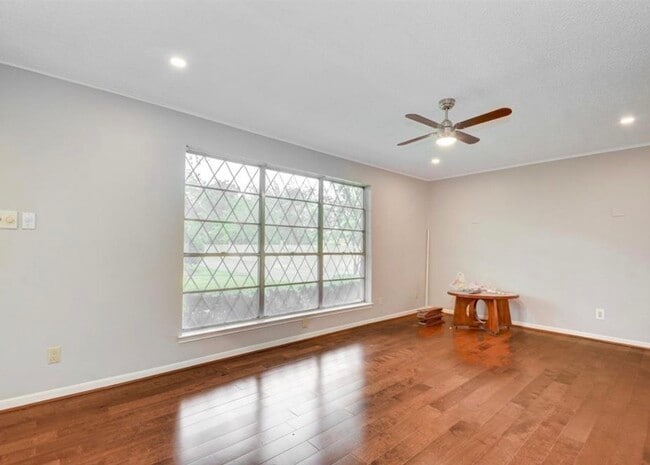 Building Photo - 10254 Hammerly Blvd