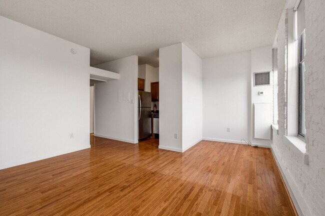 Photo - Dupont Circle Studio Apartment W/Roof Top & Front Desk Available Now!