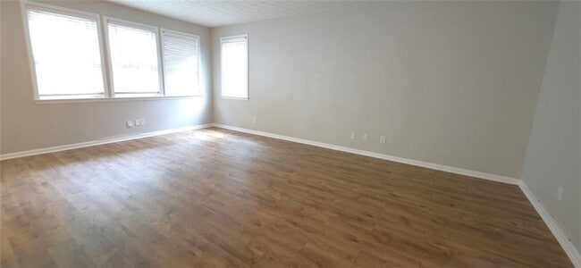 Building Photo - 1209 Bronze Oak Way