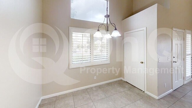 Foto del edificio - 2019 W Lemon Tree Pl