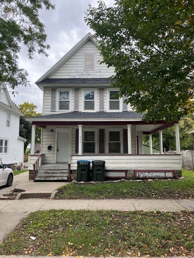 Primary Photo - 3 br, 1 bath House - 606 N 9th Street