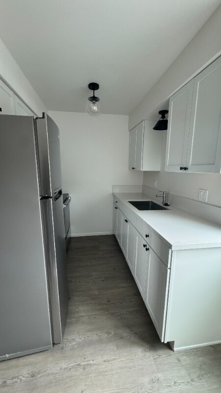 Foto del edificio - 283 Ellwood Beach Dr