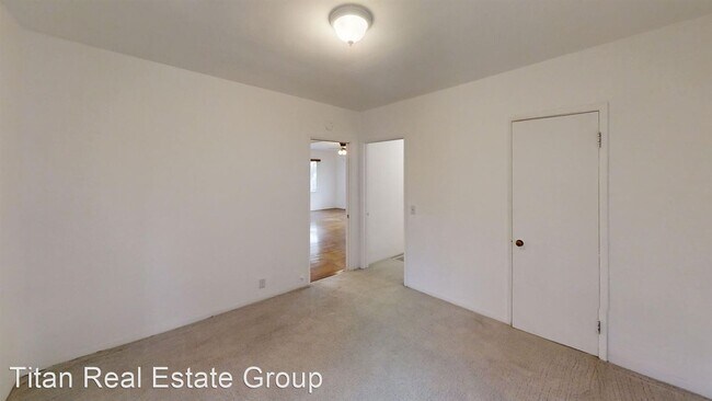 Building Photo - 4 br, 2 bath House - 12237 Custer St