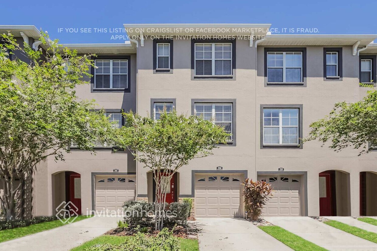 Foto principal - 2561 Lexington Oak Dr