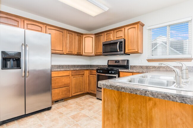 Building Photo - 24627 John Adams Dr