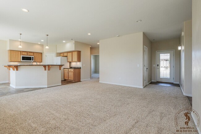 Foto del edificio - 672 Muirfield Drive