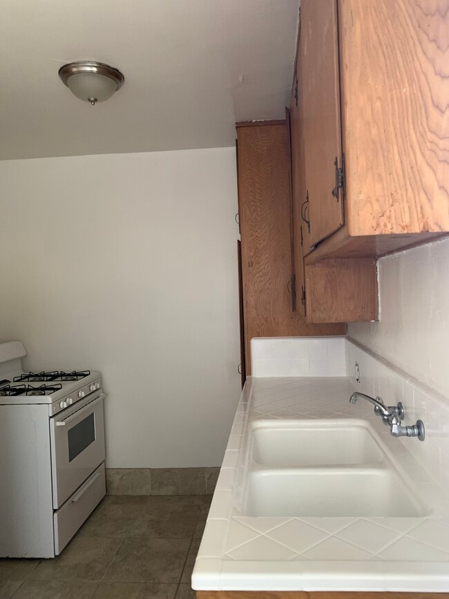 cocina - 225 Bay St