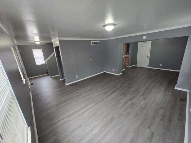Foto del edificio - 4 Bedroom House