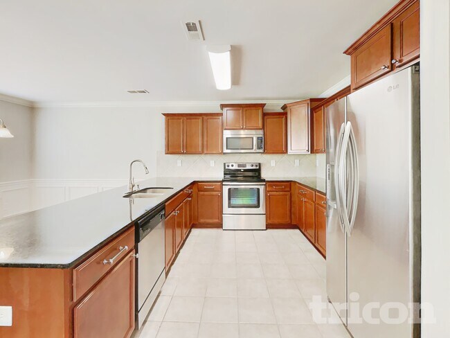 Building Photo - 192 Altondale Dr