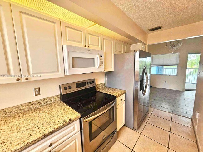 Foto del edificio - 2028 SE 26th Ln