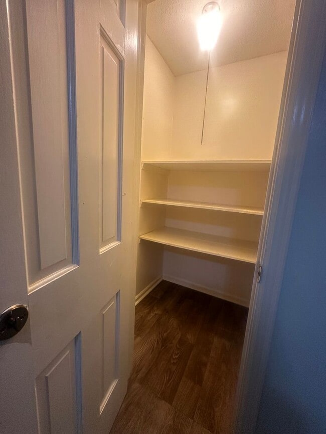 Photo - 3340 Pinewood Ave Apartment