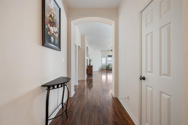 Foto del edificio - 221 Stone Crest Blvd